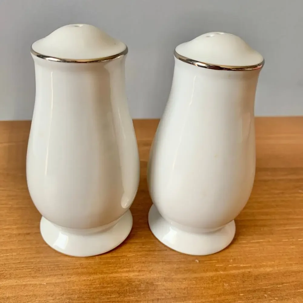 Pottery Barn Retired Reindeer Salt & Pepper Shaker Set Dasher & Dancer Christmas